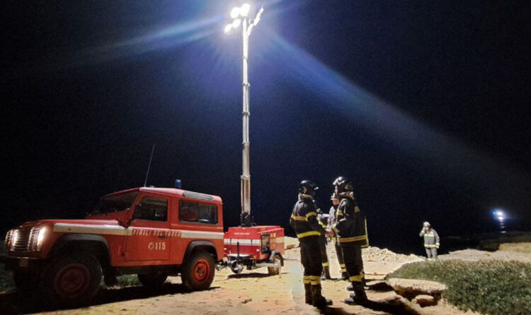 Giovane disperso nel mare di Punta Braccetto: ricerche in corso