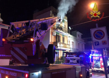 Incendio a Ispica: a fuoco appartamento