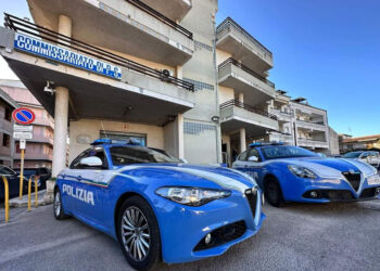 Vittoria, danneggiano tavoli e sedie: denunciati