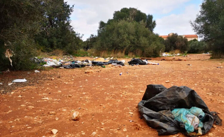 Vittoria, via i rifiuti da Cicchitto