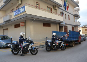 Modica, preso l'autocarro che smaltiva rifiuti in maniera abusiva