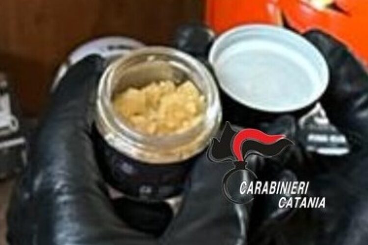 Catania, sequestrata marijuana wax: droga 5 volte più forte, costa 100 euro al grammo