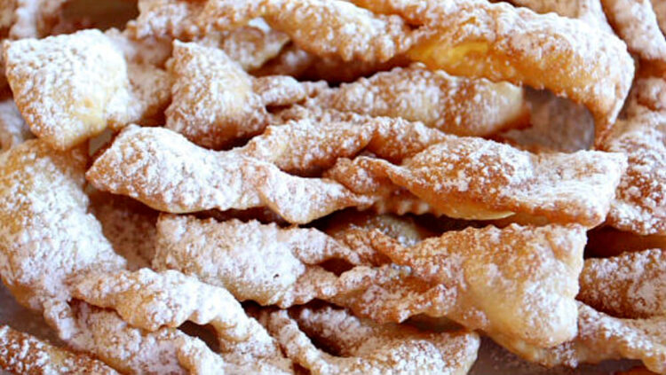 Chiacchiere di Carnevale al forno: ricetta passo dopo passo