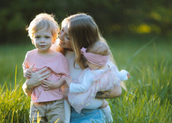 Bonus mamma fino a 3 mila euro: a chi tocca e come averlo