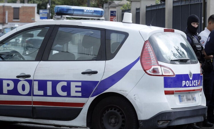 L'uomo cha ha accoltellato 3 persone a Parigi era sbarcato a Pozzallo
