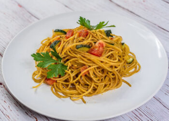 Uccide la zia con gli spaghetti per l'eredità