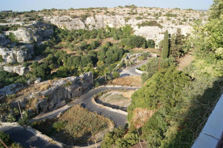 Ispica: si va verso l'illuminazione della Strada Barriera