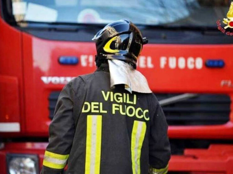 Troppi tumori tra i vigili del fuoco, sindaco Lampedusa chiede indagine