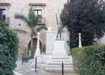 Comiso Europa Verde chiede per il 25 aprile il tricolore al Monumento ai Caduti