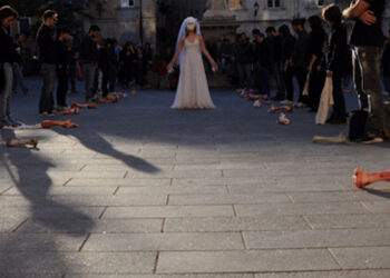 Cambiamento a Modica: centinaia di teste scolpite, teste senza busto e senza corpo