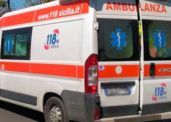 Vittoria, pirata della strada investe una donna davanti ad una scuola