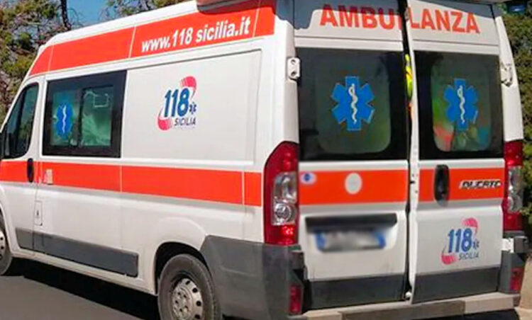 Vittoria, pirata della strada investe una donna davanti ad una scuola