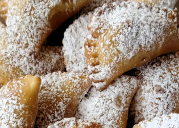 Cassatelle di ricotta (ravioli dolci) per San Giuseppe e Pasqua: ricetta siciliana