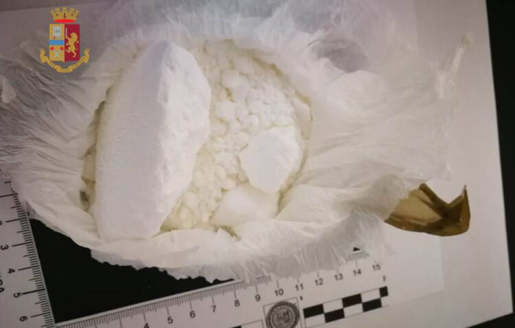 Vittoria, donna arrestata con cocaina purissima