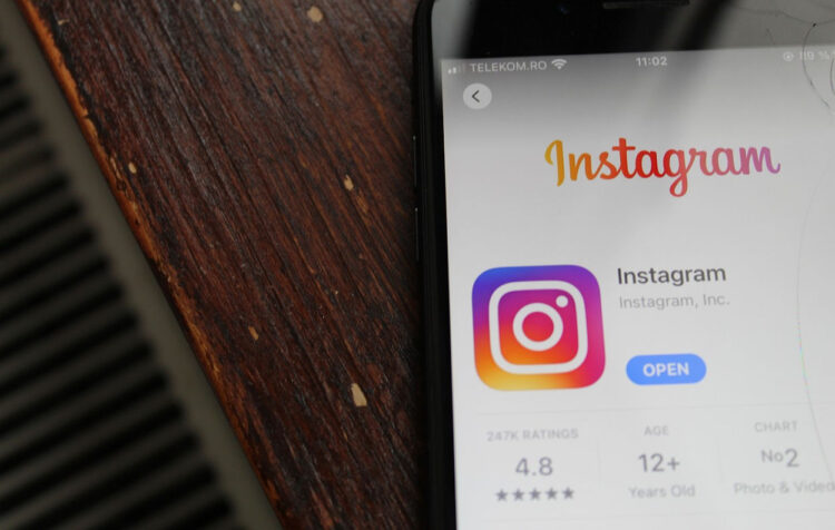 Facebook e Instagram down oggi, problemi di accesso e caricamento app