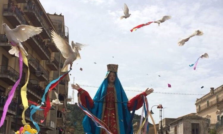 Pasqua Modica, le Colombe voleranno senza nastri alle zampe per la Madonna Vasa Vasa