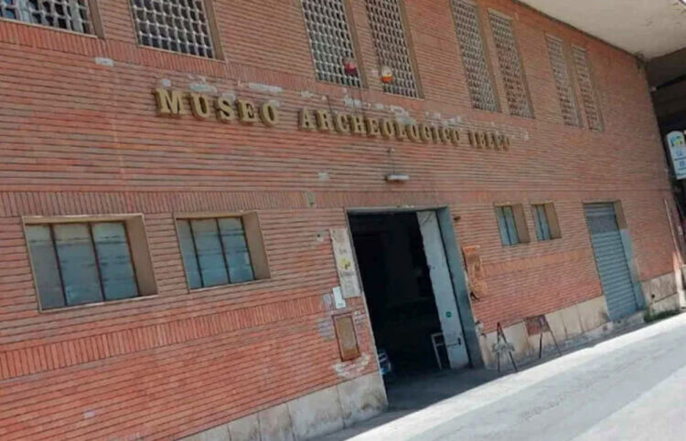 Campo: "Museo archeologico di Ragusa, piove sul bagnato