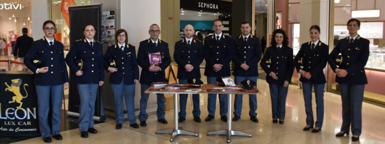 8 marzo Ragusa, campagna Polizia di Stato "Questo non è amore"