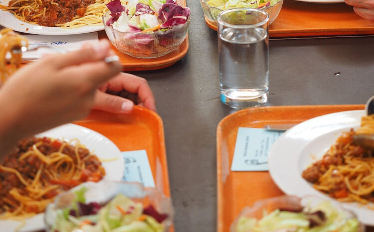 Refezione scolastica Pozzallo, riduzione del costo biglietto