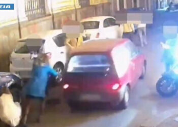 Scippatore in auto assalta 2 donne a Catania: arrestato