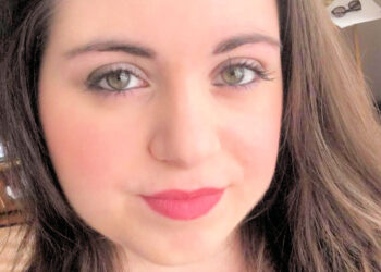 I funerali di Simona Sturiale, morta a 27 anni dopo intervento