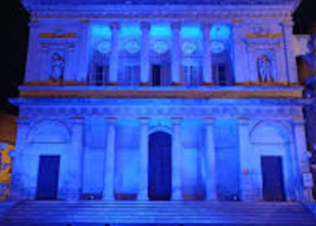 Il Teatro Comunale di Vittoria si tinge di Blu