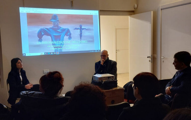 Ramona Lopez e la tesi sul reparto dementi di Scicli e legge Basaglia