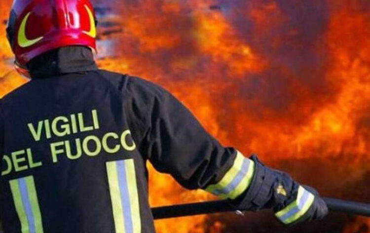 Incendio in ospedale a Ribera: morto paziente intrappolato tra le fiamme