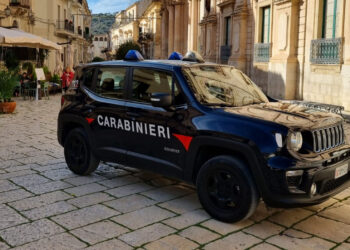 Scicli, bambino di 5 anni con fratture alle braccia e alle gambe: arrestato il padre 39enne