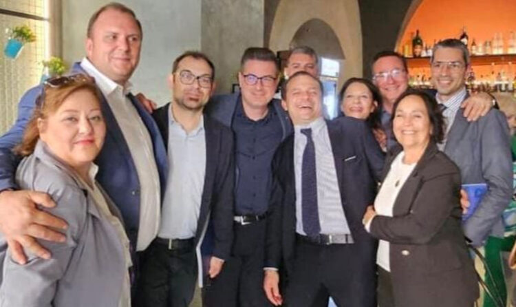 Cateno De Luca a Vittoria