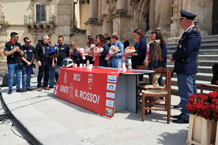 San Giorgio a Modica: UnitiPerilRosso