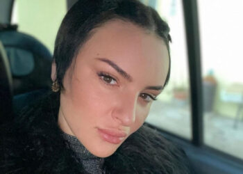 Arisa in concerto ad Acate: esibizione piano e voce