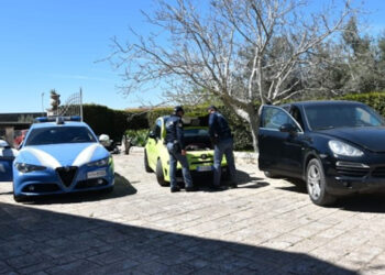 Modica, sequestrate due auto rubate a Palermo e Catania