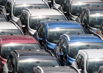 Incentivi auto 2024, bonus fino a 13.500 euro ma con vincoli