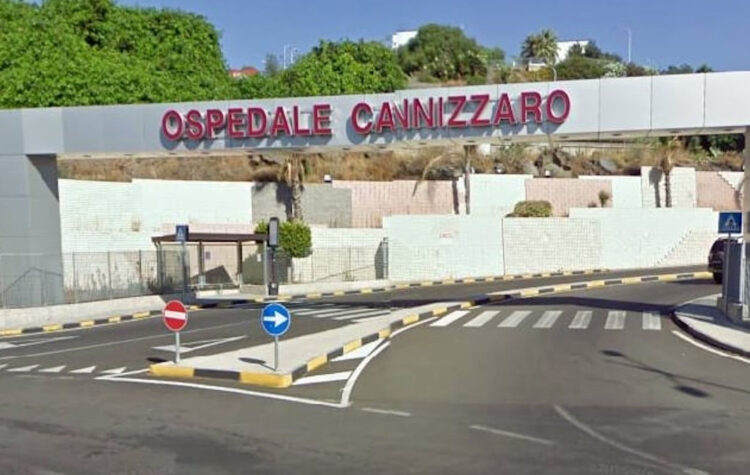 Incendio in bar a Catania, esplode bombola: ferito il proprietario