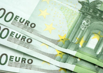 Bonus da 100 euro per lavoratori e sgravi per chi assume giovani e donne: decreto 1 maggio