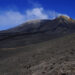 L'Etna sbuffa: debole esplosione e cenere