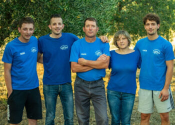 La straordinaria storia dei fratelli Carbone: senza soldi e con sacrifici aprono un frantoio