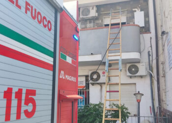 Incendio in un'abitazione a Comiso: nessun ferito