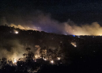 Ragusa, incendio Randello: restano ancora presenti alcuni focolai