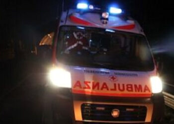 Incidente, scontro tra auto a Palermo: 2 feriti
