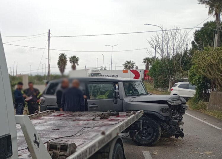 Incidente sulla Vittoria-Comiso: auto cappotta