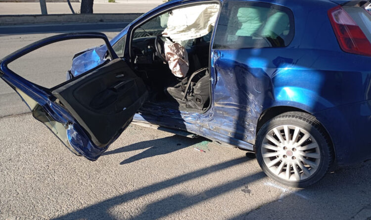 Spaventoso incidente a Vittoria: 2 feriti