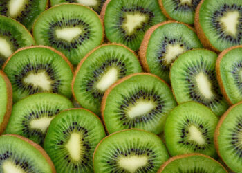 Mangiare kiwi fa dimagrire? I 3 segreti miracolosi che pochi conoscono