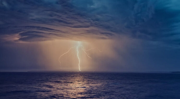 Meteo Sicilia, weekend estivo con caldo anomalo poi arriva il maltempo e la grandine