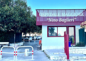 Sparatoria a Scicli, grave l'uomo ferito con un colpo d'arma da fuoco: è giallo