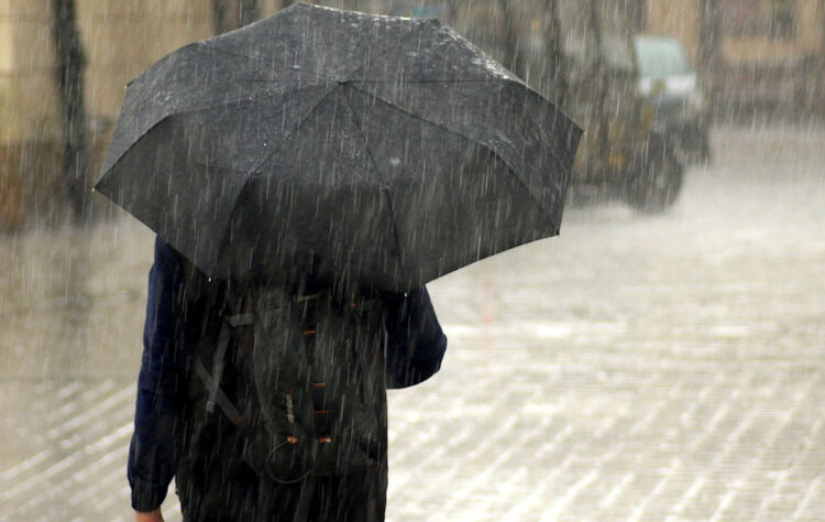 Meteo Sicilia, maltempo per vortice ciclonico: pioggia e freddo