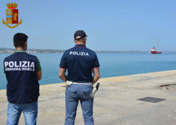 Pozzallo, sbarco di 28 migranti: a fermo uno scafista di nazionalità egiziana