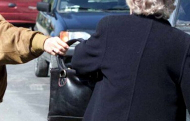 Scippi e rapine a Ragusa: arrestati 3 minorenni