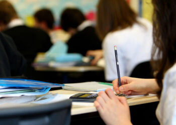 Sicilia anno scolastico 2024-2025, tutti a scuola il 12 settembre: calendario e giorni di vacanza